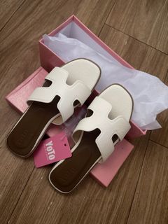 (Category: ) located in . Submitted by trendythrifts (Listing ID 1417312322, Image 1). Description: .