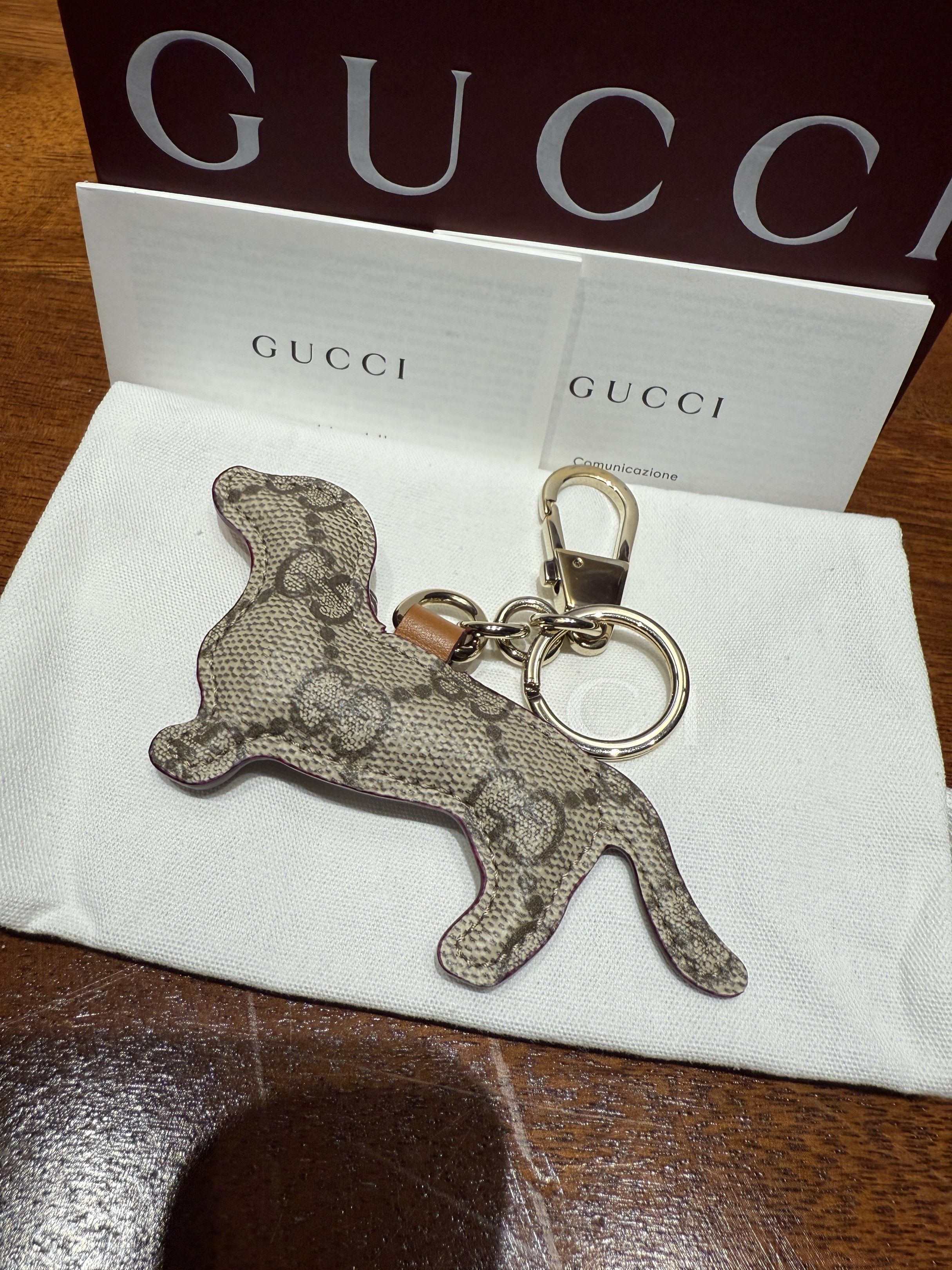 💯 Authentic Gucci Dog-shaped bag charm keychain keyring , Luxury