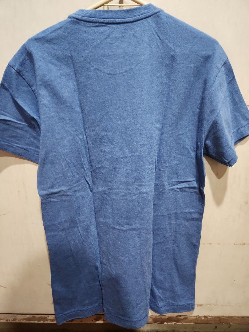 Aeropostale American Flag Tee - XS (Category: Shirts) located in Manila. Submitted by juneuy (Listing ID 1417504510, Image 3). Description: - Aeropostale t-shirt - Features an American flag design - 'AERO' printed vertically on the left side - Crew neck style - Size: XS - Made in Vietnam.
