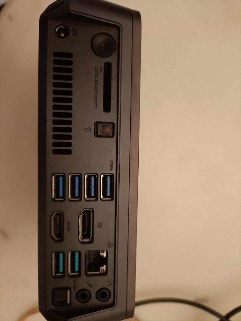 ASUS VivoMini VM65N - Gaming/study Mini PC65605616447233111