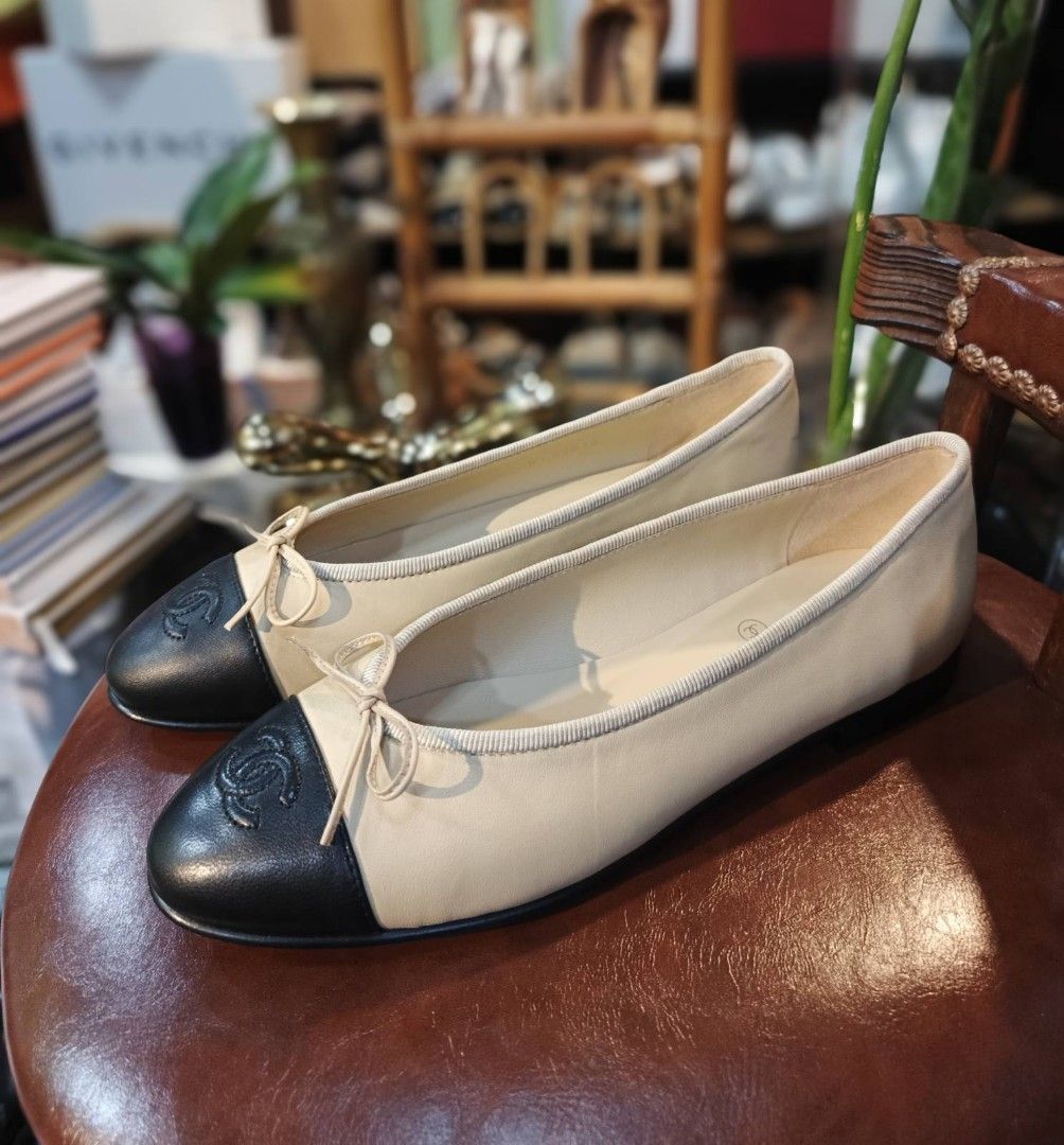 Authentic Chanel Ballet Flats (Category: Flats & Sandals) located in Itogon. Submitted by designerluxeshop (Listing ID 1417449757, Image 2). Description: Pre-owned Chanel ballet flats with authenticity document, dustbag and box size 38, 💯% original, in good condition, shipping is free, message me if interested, delivery is by schedule discount is offered for cash buyer layaway is accepted 20% downpayment 80% balance payable up to 4-6months.
