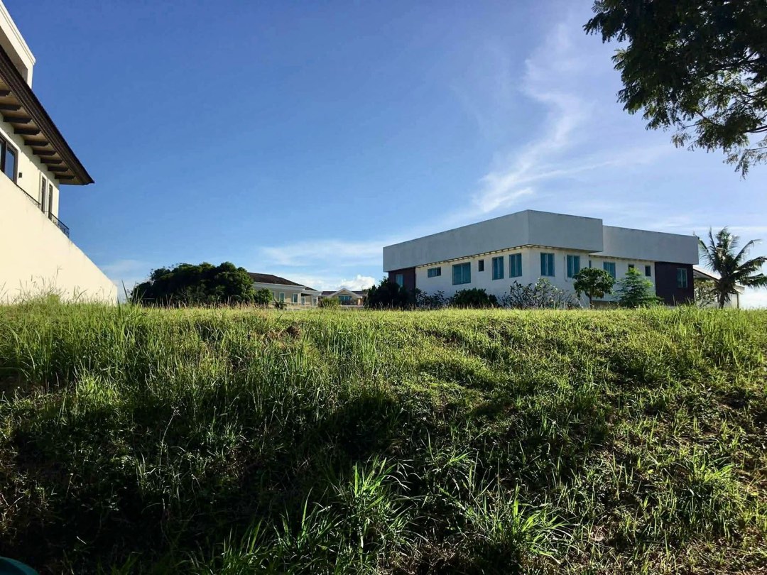 (Category: ) located in . Submitted by themanilenorealtor (Listing ID 1417544646, Image 1). Description: .