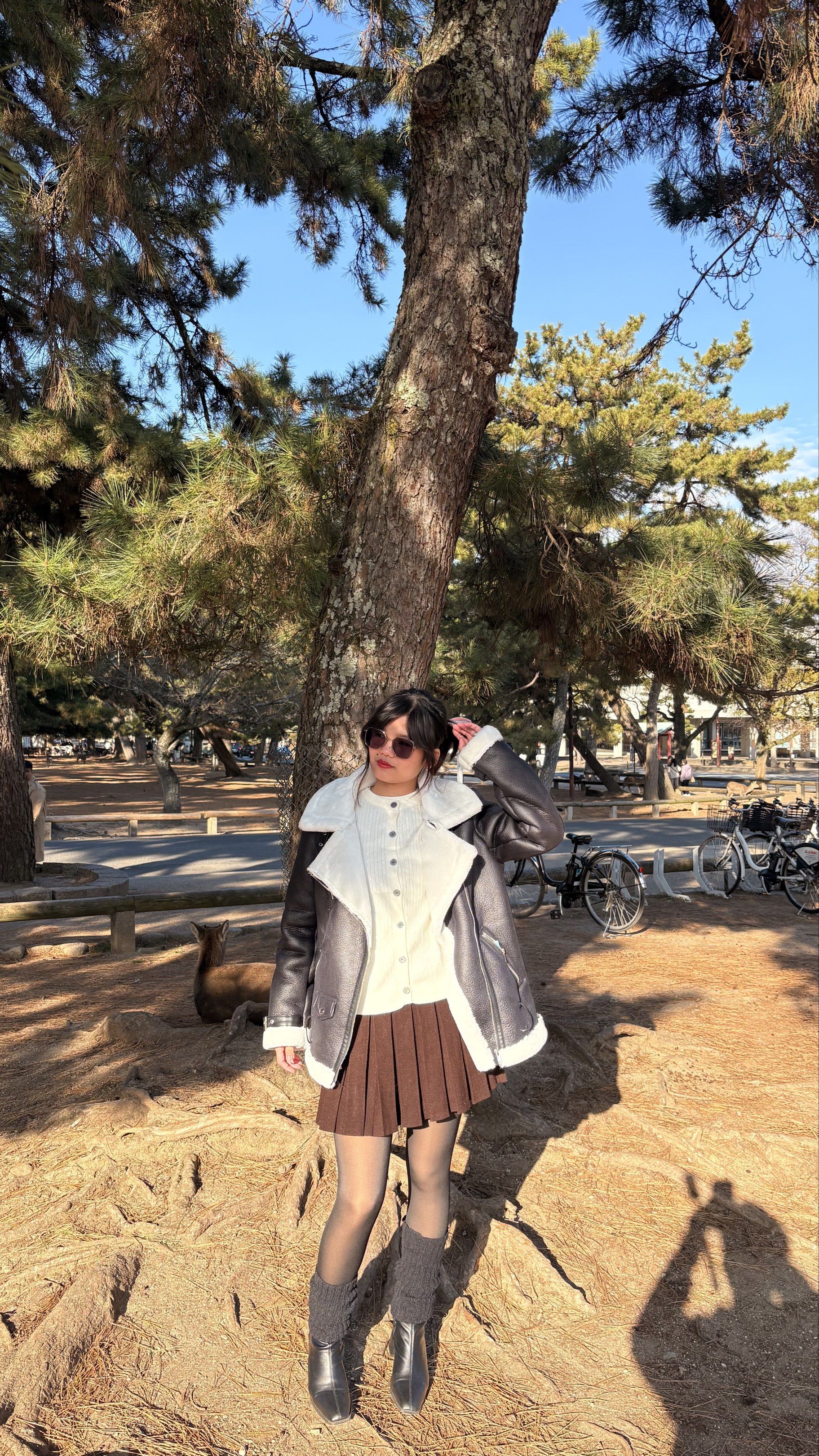 Black and White Sherpa Leather Jacket / coat (Category: Coats, Jackets and Outerwear) located in Valenzuela. Submitted by weewowa (Listing ID 1417498364, Image 3). Description: Used 2x sa Japan trip namin. Kayang kaya ang 0 degree celsius na feels like -8 (ofc w/ thermals) Small size super ganda ng fit kasi xs-s ako. with freebie if get nyo Super dami nya style, open or close using zipper basta pwede i-style hehe. No haggle. Super b! Quality din 