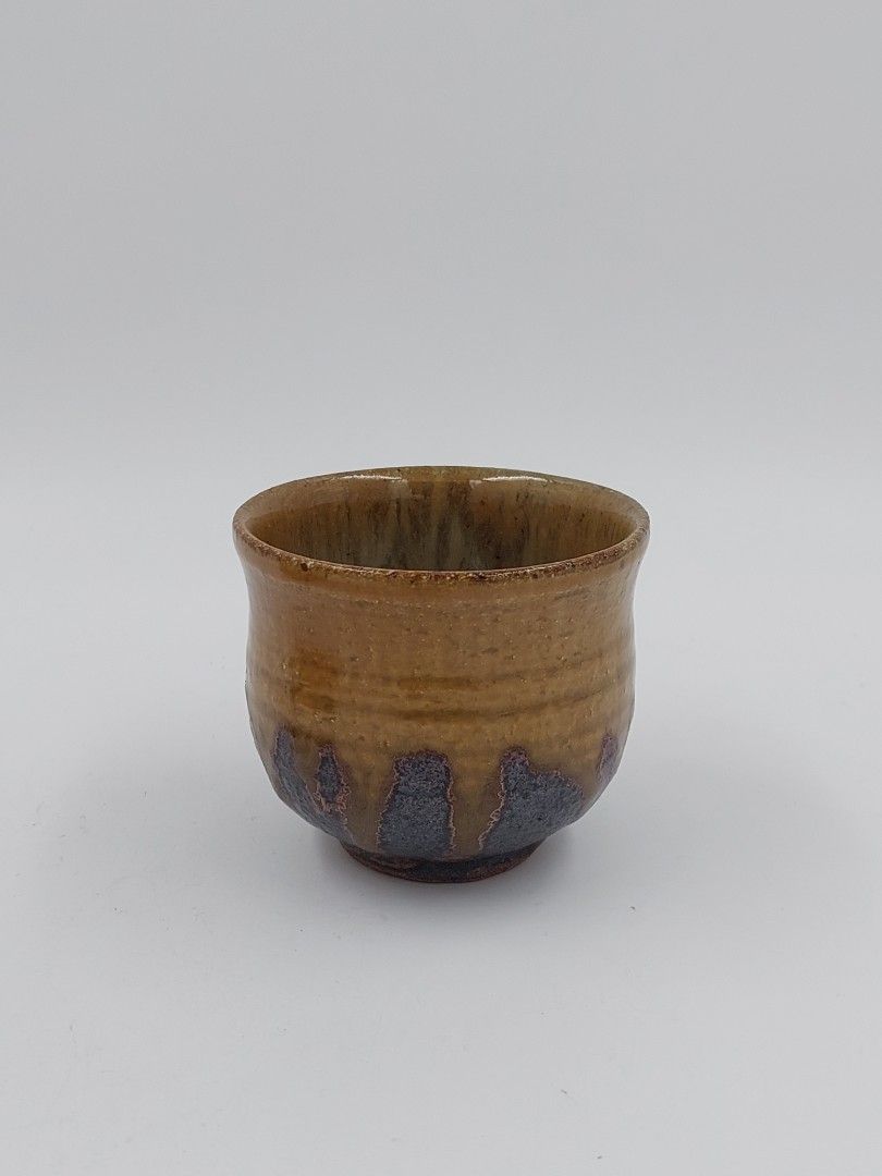 Stoneware Yunomi Set (Category: Coffee & Tea Tableware) located in Quezon City. Submitted by curated.stoneware.ph. (Listing ID 1417506778, Image 3). Description: - Set of ceramic cups - Unique brown and dark blue glaze - Rounded shape with a slightly flared rim - Perfect for tea or coffee - Great for your kitchen or dining collection - 3 x 2.5 inches Super nice in actual!😍.