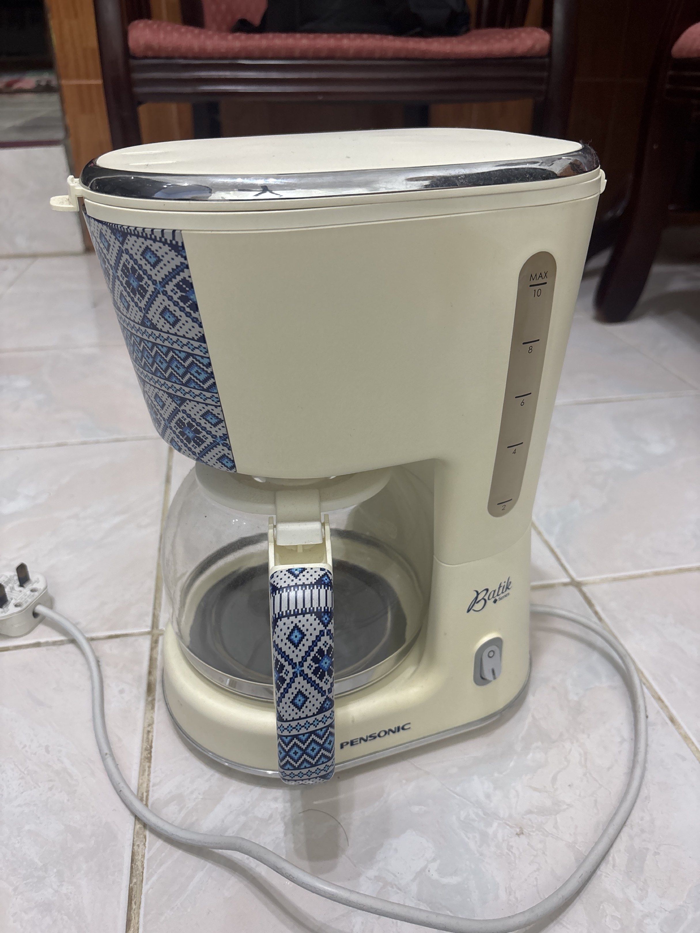 Coffee maker (Category: Coffee Machines & Makers) located in Simpang Ampat. Submitted by prelovedby_asy (Listing ID 1417580937, Image 1). Description: .