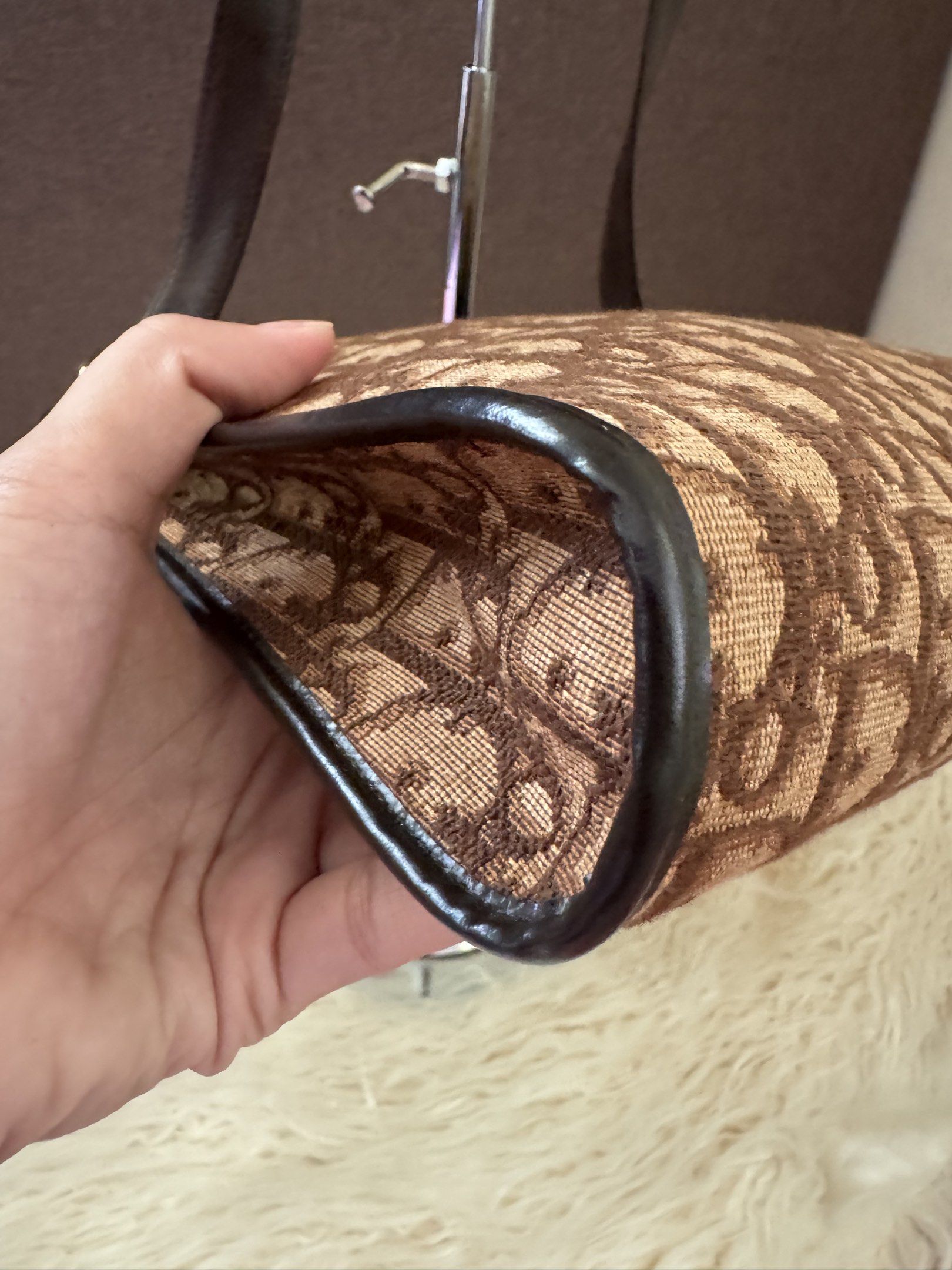 Dior Trotter Oblique Long Strap Shoulder Bag (Category: Luxury Bags & Wallets) located in Cavite. Submitted by japan_vintage_bags (Listing ID 1417428167, Image 3). Description: Authentic Vintage Dior Trotter Oblique Long Strap Shoulder Bag Japan sourced No cracks, no glazing issue, no open piping Canvas is still clean no visible stains, no discoloration Clean leather interior, no foul smell In good condition Money back guarantee if proven fake In