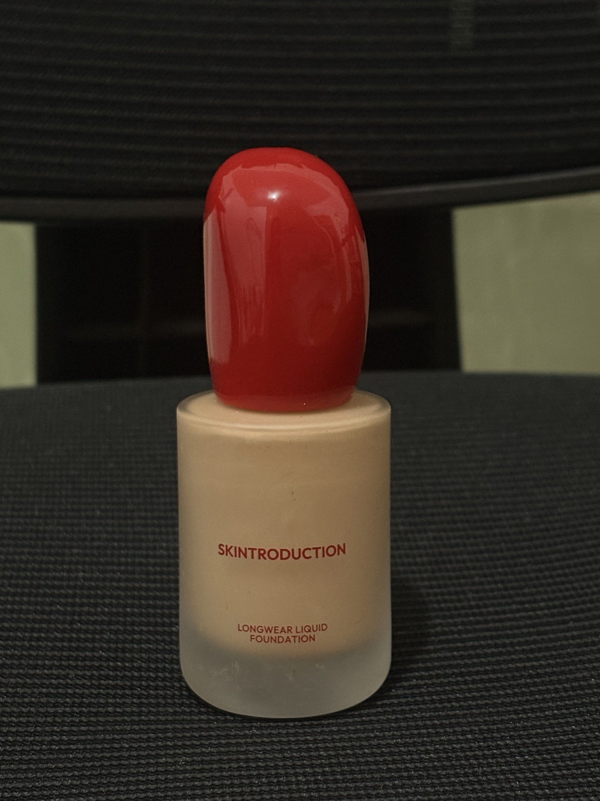 Enigma Skintroduction Longwear Liquid Foundation (Category: Makeup) located in Tarlac. Submitted by ccbc0808 (Listing ID 1417534032, Image 2). Description: For sale: Enigma Foundation (brand new!) shade: light golden reason: not my shade :( mop: gcash/bpi jnt express only! .
