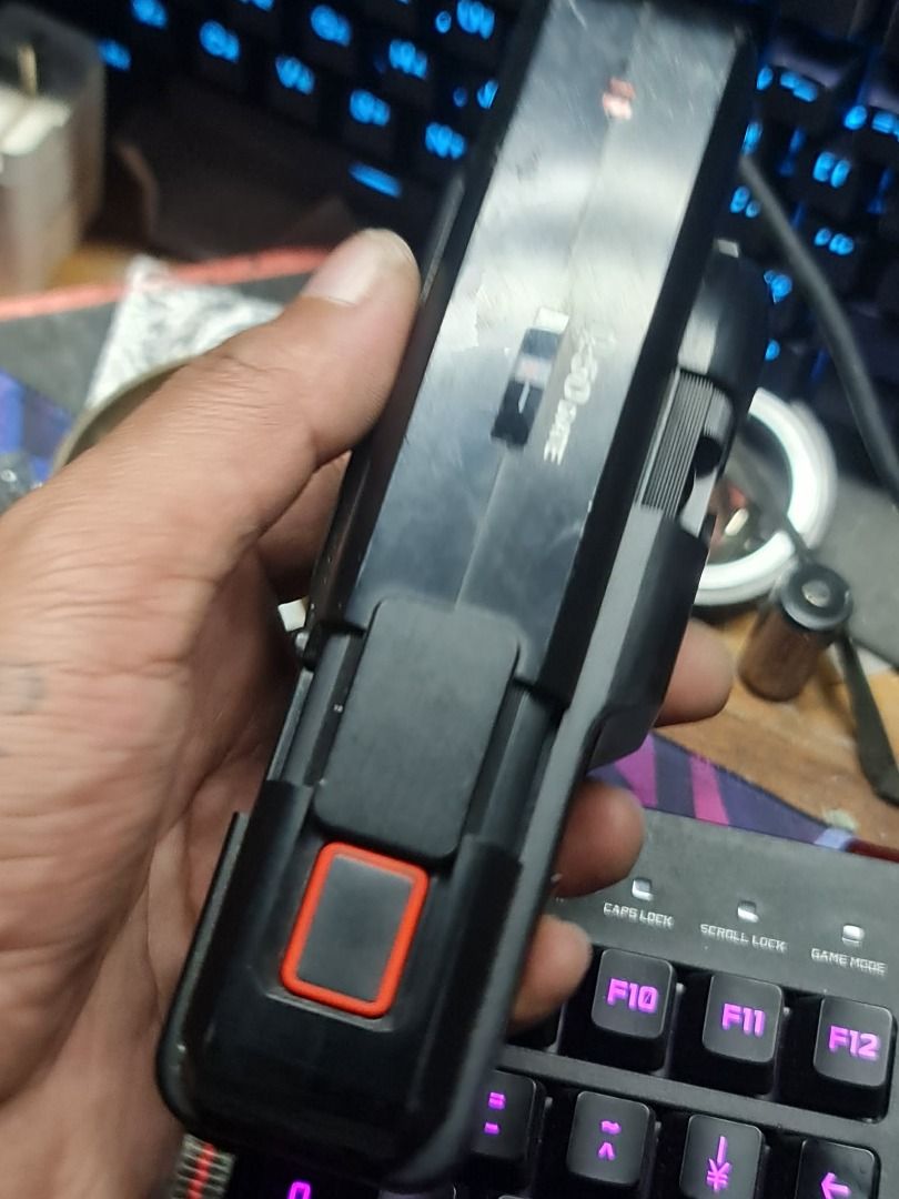 film camera working with issue (Category: Cameras) located in Calamba. Submitted by brian4027 (Listing ID 1417497854, Image 2). Description: all for 2k minolta working AF advance working flash not working fuji AS-IS not tested. need battery.
