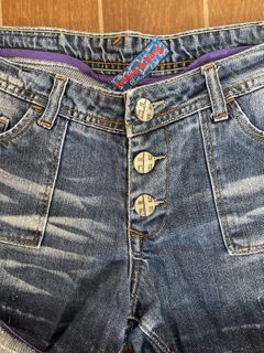 (Category: ) located in . Submitted by closetlibraryph (Listing ID 1417474888, Image 1). Description: .