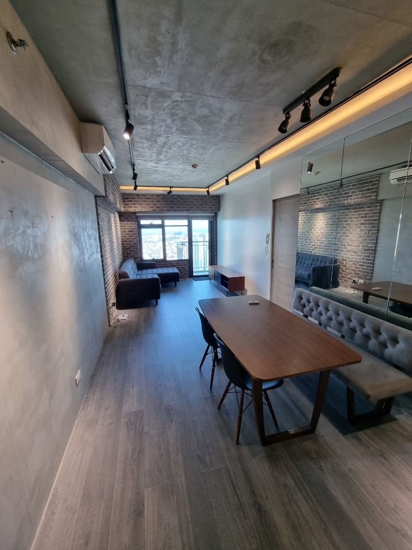 For Rent: 1BR Unit at Two Serendra Red Oak, BGC (Category: Apartments & Condos) located in Quezon City. Submitted by mavrealtyph (Listing ID 1417460702, Image 1). Description: For Rent: 1BR Unit at Two Serendra Red Oak, BGC Location: 32nd Floor, Two Serendra Red Oak, BGC Unit Type: 1 Bedroom, Fully Furnished Size: 56 SQM Toilet & Bath: 1 Additional Features: • With Balcony • Utility Room • Pet Friendly Monthly Rent: ₱55,000.