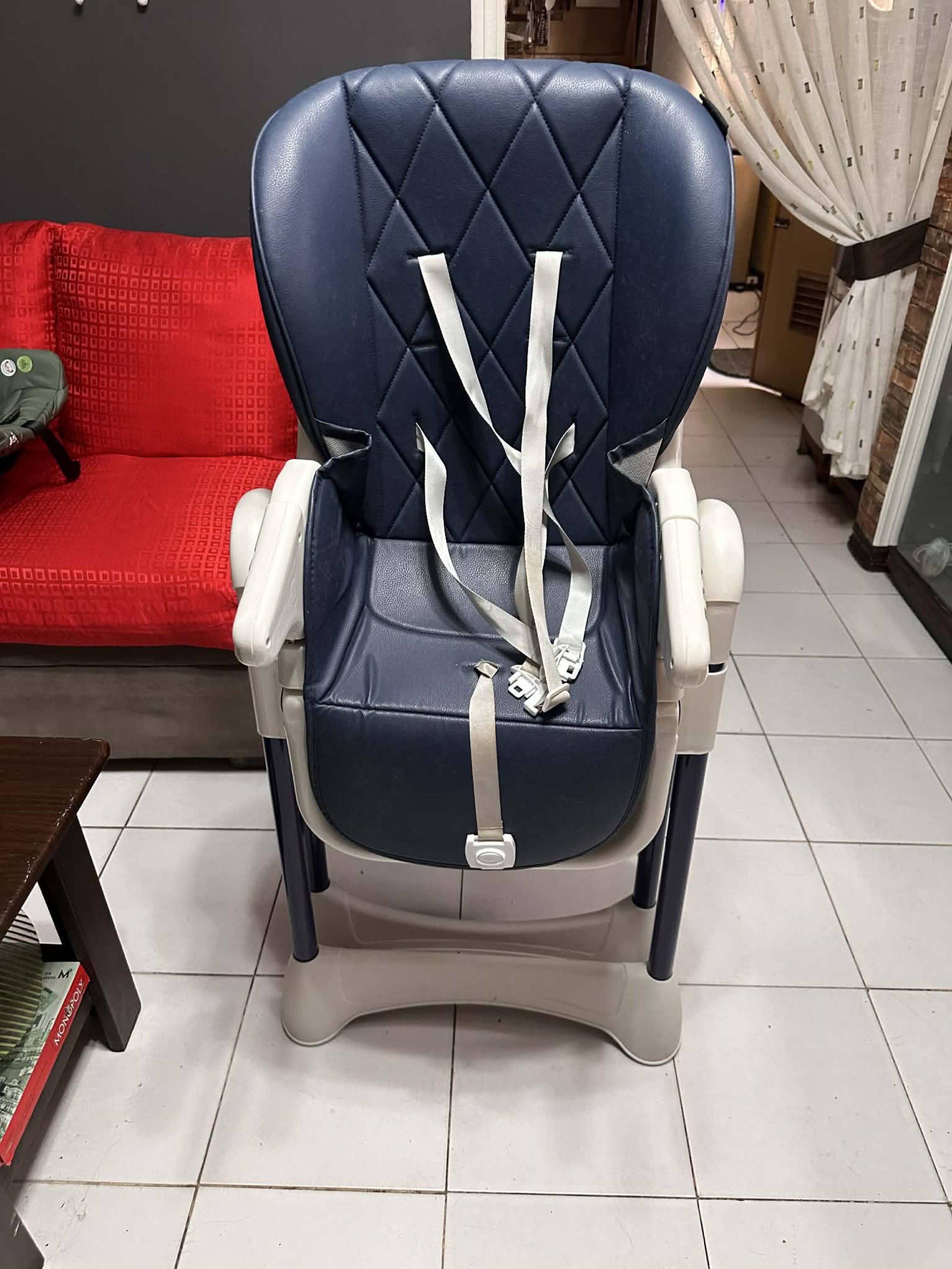 Giant Carrier High Chair (Category: Baby High Chairs) located in Bulacan. Submitted by annebulaclac (Listing ID 1400194006, Image 3). Description: Giant Carrier High Chair. Adjustable in height, double tray, multi reclinning seat, perfect for babies who just started feeding and up to their toddler! 5 point seat harness and fold compact. Easy and convenient to use. .