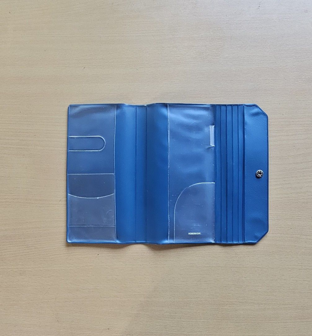 Hobonichi Alettone Navy Weeks Cover (Category: Stationery & School Supplies) located in Valenzuela. Submitted by helloblack (Listing ID 1417483483, Image 2). Description: Hobonichi Alettone Weeks Cover For hobonichi weeks / weeks mega https://www.1101.com/store/techo/en/2026/pc/detail_cover/wc25_aileron/ Bought directly from the hobonichi website last year Used but in very good condition Lightweight and perfect for everyday carry Original price P