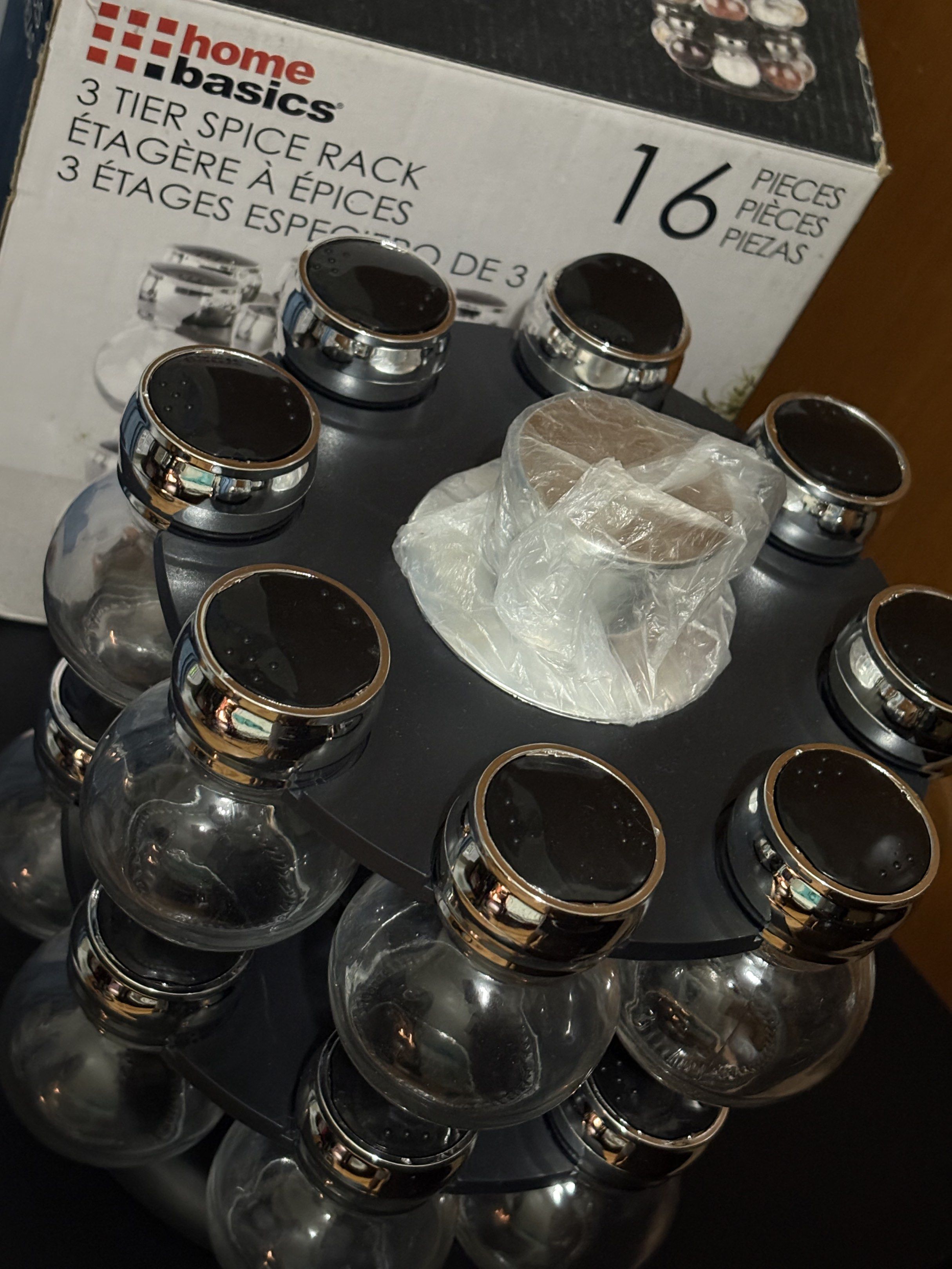 Home Basics 16-Piece Rotating Spice Rack (Category: Food Organization & Storage) located in Marikina City. Submitted by minimalismic_ (Listing ID 1414637659, Image 2). Description: Still negotiable, if sure buyer. .