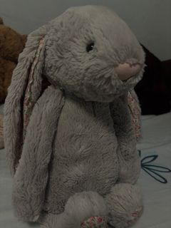 (Category: ) located in . Submitted by cyx335599 (Listing ID 1417527866, Image 1). Description: .