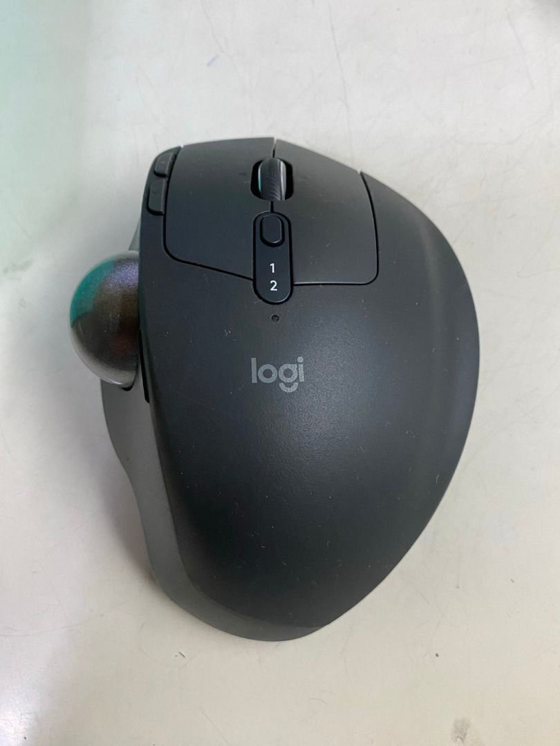 Logitech MX Ergo Advanced Wireless Trackball Mouse (Category: Mouse & Mousepads) located in Manila. Submitted by missberns (Listing ID 1417437088, Image 2). Description: - Features a trackball design for precise cursor control - Includes buttons for easy navigation and customization - Comes with its original box.