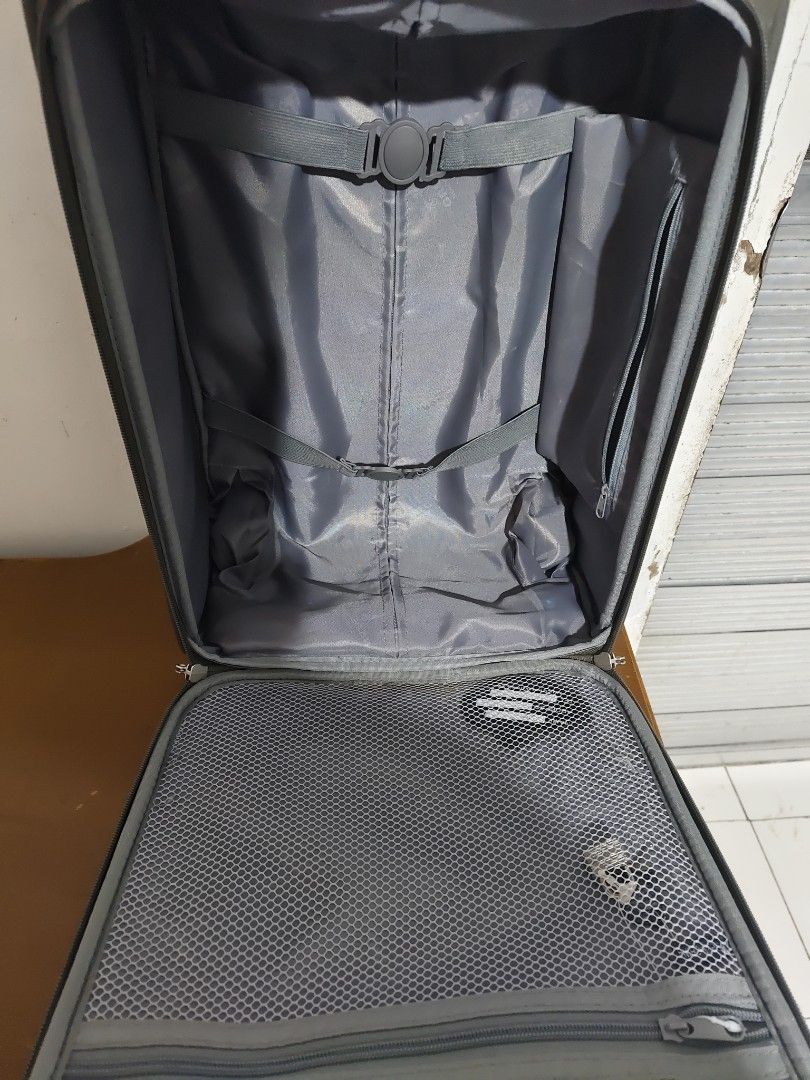 McGregor New York Luggage with Lock (Category: Luggage) located in Manila. Submitted by babz30261 (Listing ID 1417512452, Image 2). Description: - McGregor New York luggage - Retractable handle - Main compartment with straps - Zippered mesh pocket - Includes lock and keys - Interior lined with grey fabric - Interior zippered pocket - Exterior zippered pocket - Carrying handle.
