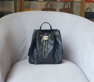 (Category: ) located in . Submitted by luxurydesignerbrands (Listing ID 1417482795, Image 1). Description: .