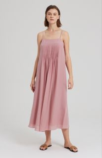 (Category: ) located in . Submitted by cloudycloset (Listing ID 1417510953, Image 1). Description: .