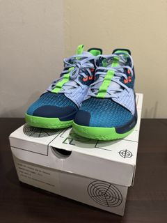 (Category: ) located in . Submitted by sneakerus11 (Listing ID 1417577998, Image 1). Description: .