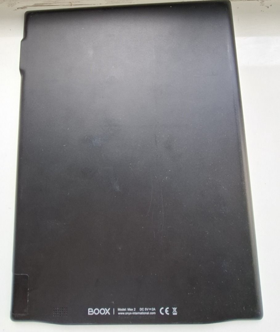 Onyx Boox E-reader, Model Max 2 [needs repair, sell $10], Mobile Phones &  Gadgets, E-Readers on Carousell