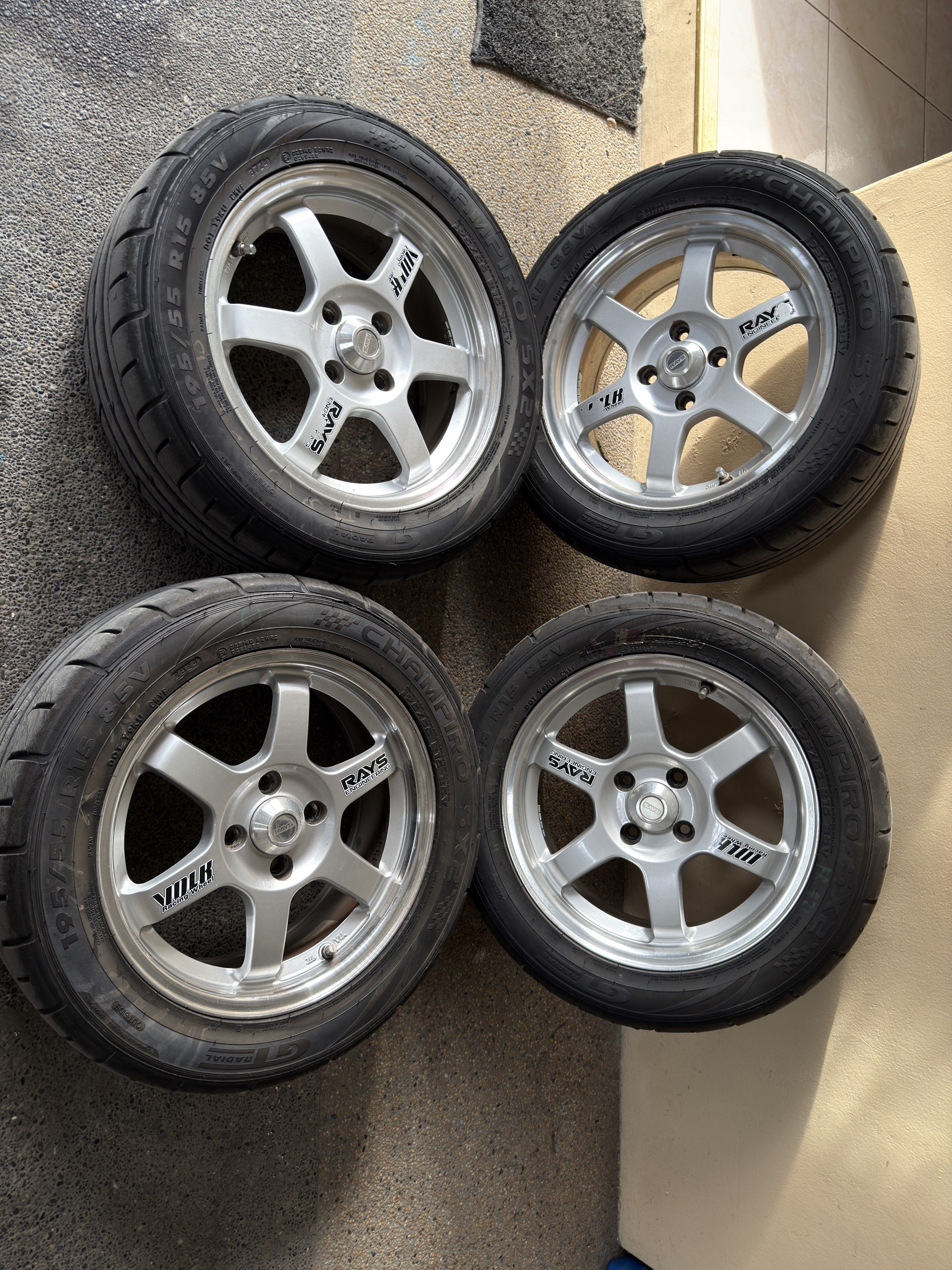 Original TE37 OG (Category: Mags and Tires) located in Mabalacat. Submitted by macho083 (Listing ID 1417591004, Image 1). Description: For Sale! Orig Volk Rays TE37 OG 2000 spec Diamond Silver 15x6.5 +35 4x100 Orig paint, minor guttermarks 1 wheel Complete with center caps and valve stems 95k nego Champiro SX2 195/55/15 2024 prod 4pcs 15k Pwede mags/tires, pwede bundle .