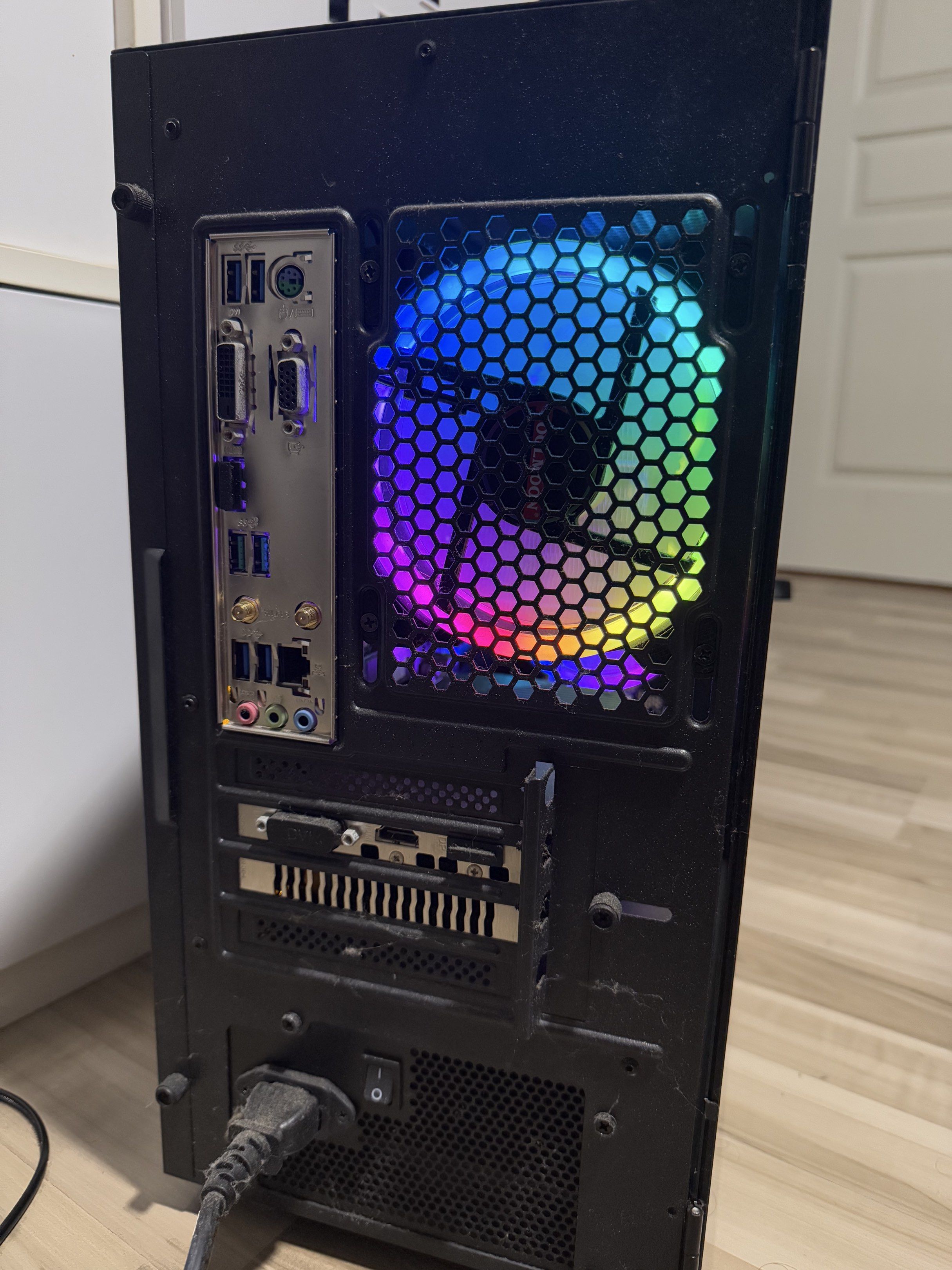 Gaming PC65561099502850112