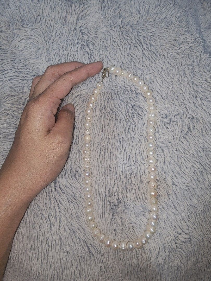 Pearl Necklace from Coron, Palawan (Category: Necklaces) located in Makati City. Submitted by anne_stark (Listing ID 1417556843, Image 3). Description: - Genuine pearl necklace - Bought in Coron, Palawan last October 2025 - Used only once - RFS: Upgrades.