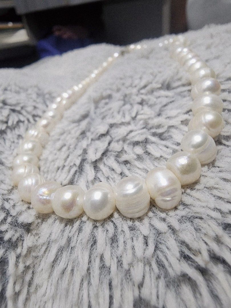Pearl Necklace from Coron, Palawan (Category: Necklaces) located in Makati City. Submitted by anne_stark (Listing ID 1417556843, Image 1). Description: - Genuine pearl necklace - Bought in Coron, Palawan last October 2025 - Used only once - RFS: Upgrades.