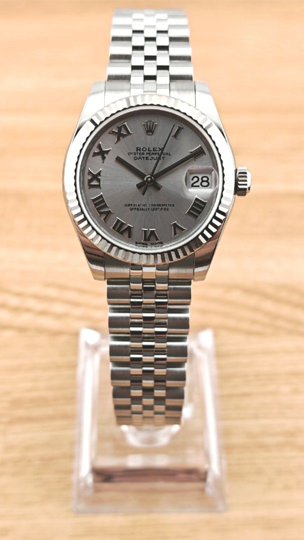 Rolex Datejust 31mm Silver Dial (Category: Luxury Watches) located in Muntinlupa City. Submitted by watch.hunter.ph (Listing ID 1417564049, Image 1). Description: Rolex Datejust 31mm 178274 2018 Full Set. Reference 178274 2018. Condition 9.7 / 10 💯 Percent Original or Moneyback Guarantee Open for 3rd Party Verification Arya Residences BGC, Alabang. PHP 550k.