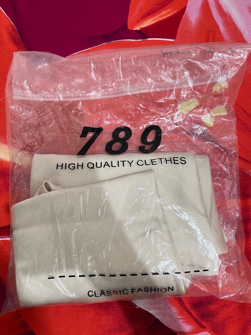 Silk Maxi Skirt (Category: Skirts) located in Valenzuela. Submitted by mrythings (Listing ID 1417568041, Image 2). Description: Bought from bkk pasabuy for 720 pesos Brandnew with tag and packaging. High quality satin. Thick and shiny fabric. Waist size: 25-27 .