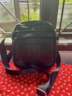 (Kategori: ) berada di . Dikirim oleh frouline (ID iklan 1417407736, Gambar 1). Deskripsi: .