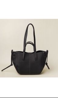(Kategori: ) berada di . Dikirim oleh mrsprelovedstuff (ID iklan 1417591676, Gambar 1). Deskripsi: .