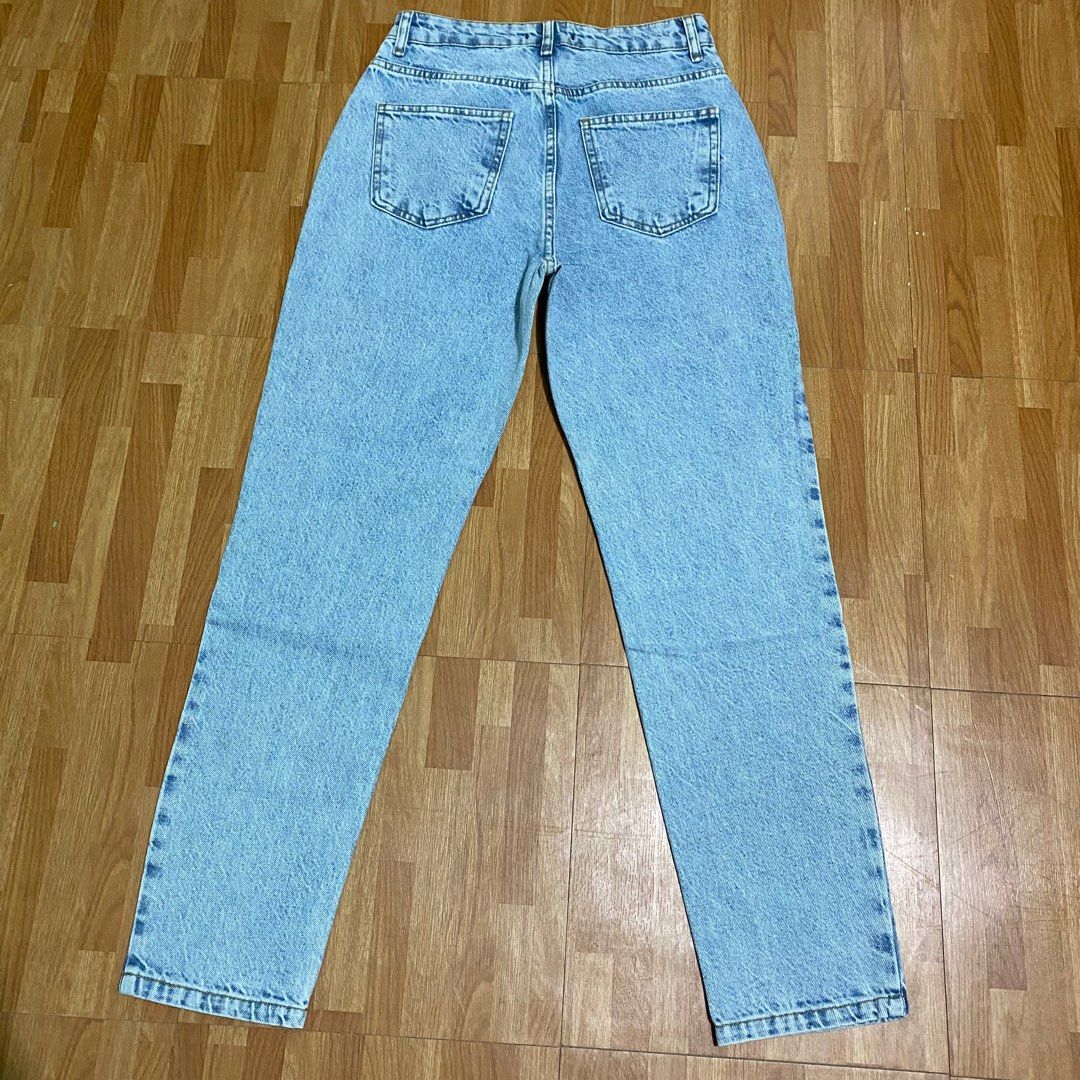 Trendyol Light Blue High Waist Jeans (Category: Jeans) located in Antipolo. Submitted by caredbypya (Listing ID 1417513389, Image 2). Description: Still Available❗️ Size 26 Length 38” Made in Turkey Color may vary due to lighting .