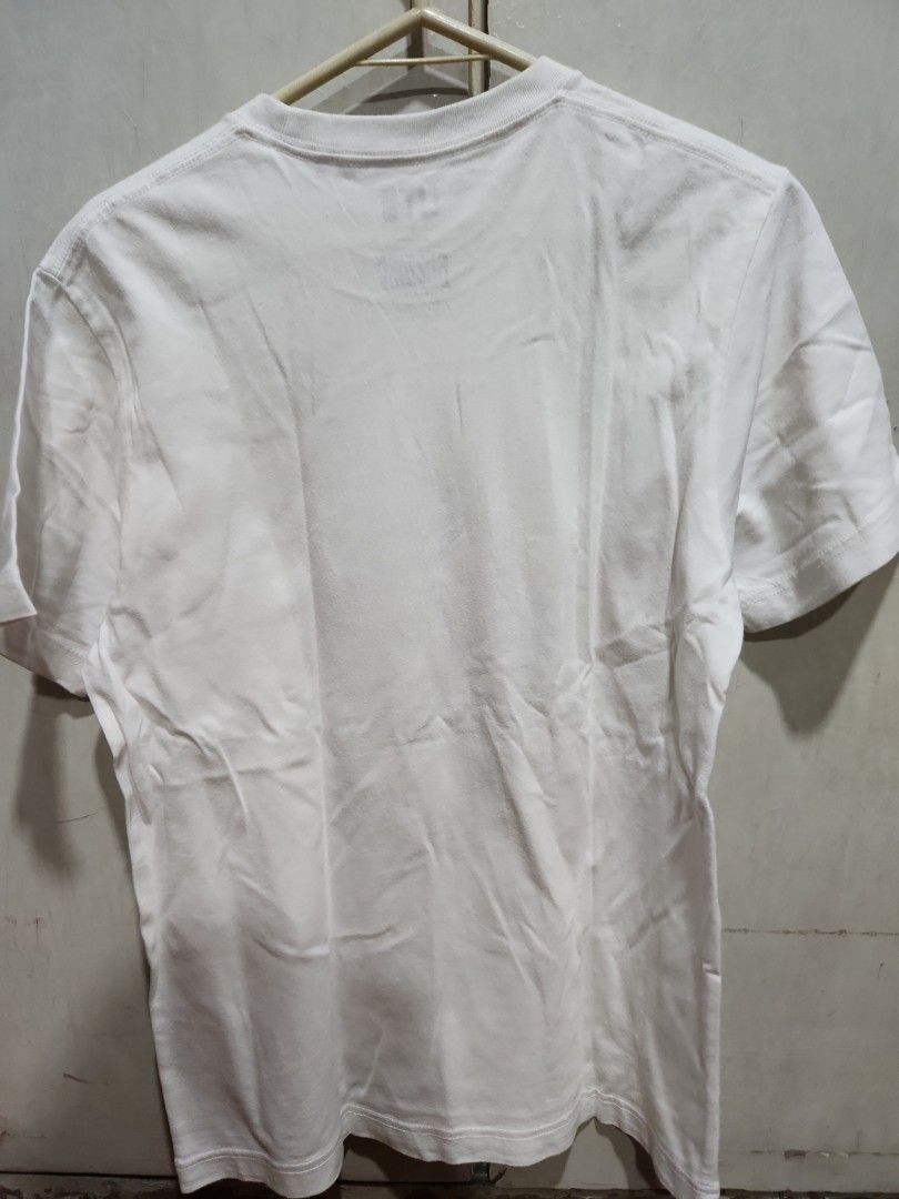 Uniqlo UT Blizzard Graphic Tee - Size S (Category: Tshirts & Polo Shirts ) located in Manila. Submitted by juneuy (Listing ID 1417508858, Image 3). Description: - Uniqlo UT t-shirt - Blizzard graphic - Size: S - Crew neck - Short sleeves - Made in China - Graphic color: Gold and black - Back of shirt: Plain white.