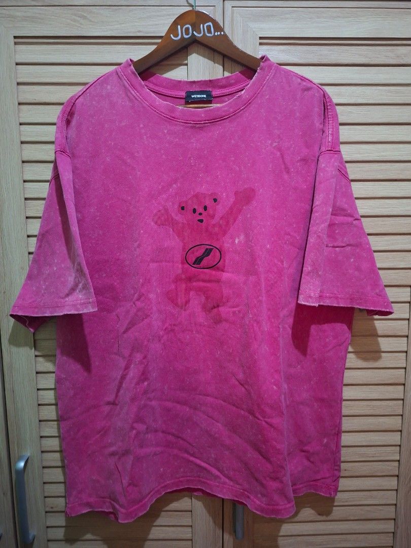 Welldone Pink Teddy Bear T-shirt (Category: Tshirts & Polo Shirts ) located in Paranaque City. Submitted by stufflykdat (Listing ID 1417517660, Image 1). Description: - Pink welldone t-shirt - Features a teddy bear graphic - Classic crew neck design - Comfortable short sleeves - Made from soft material - Authentic Diesel neck tag.