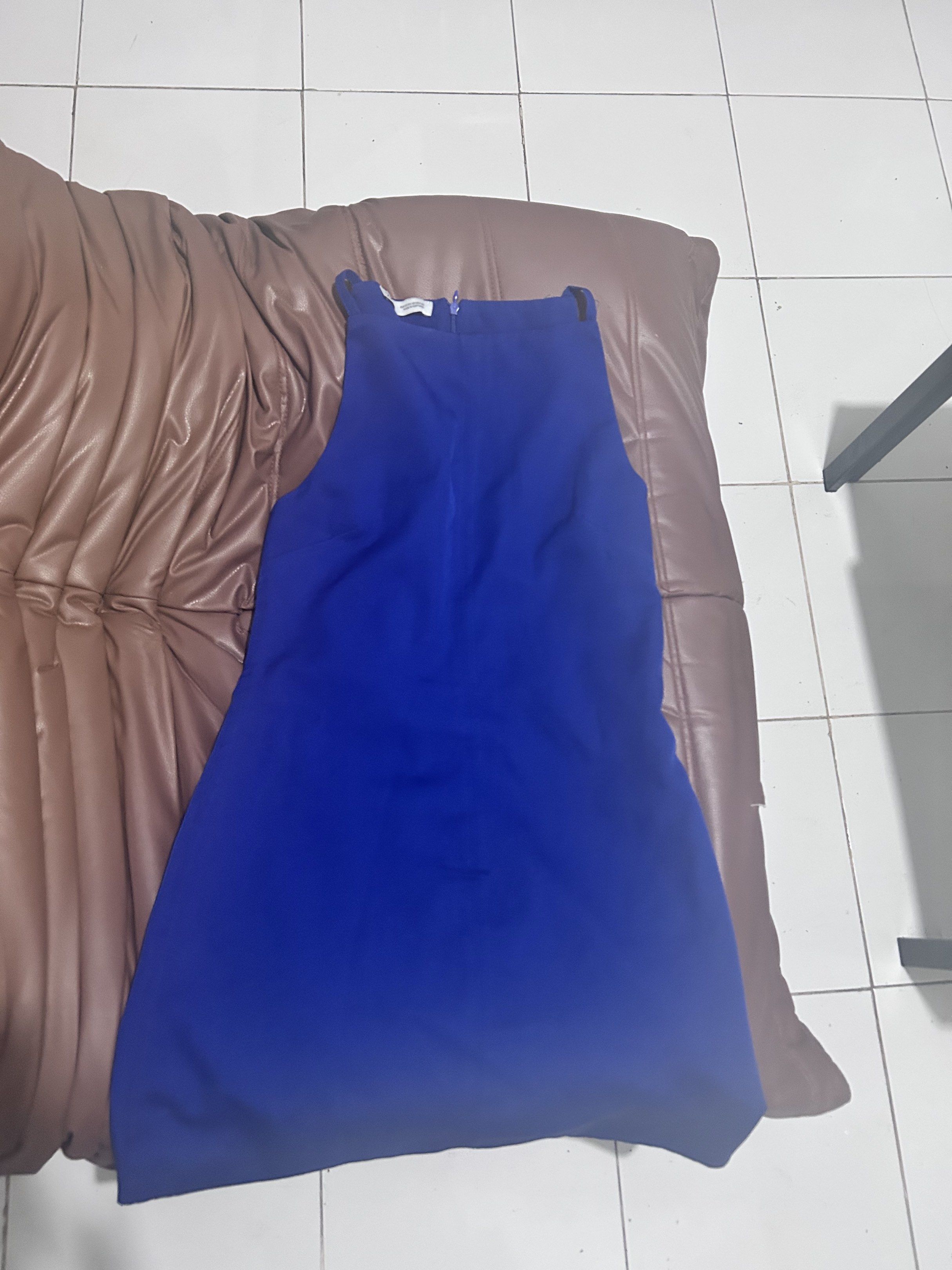 Zara Vest Dress (Category: Dresses) located in Quezon City. Submitted by _judebbr1 (Listing ID 1417512865, Image 3). Description: .