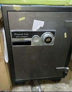 (Category: ) located in . Submitted by gregferraren (Listing ID 1417683661, Image 1). Description: .