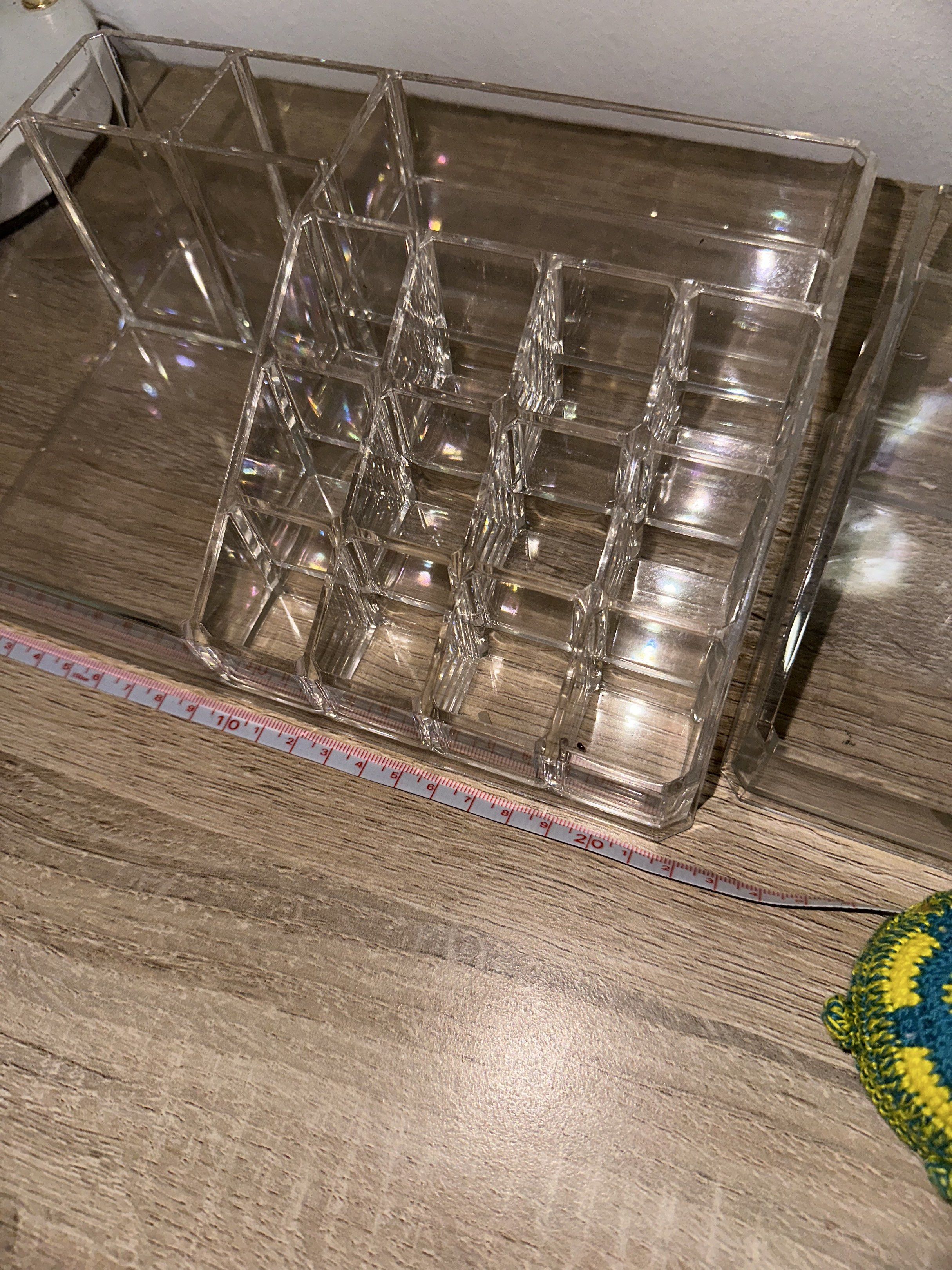 Acrylic Makeup Organizer Set (Category: Makeup) located in Quezon City. Submitted by ina517 (Listing ID 1417748339, Image 2). Description: - Clear acrylic makeup organizer - Multiple compartments for various makeup items - Keeps makeup neat and accessible - Ideal for lipsticks, brushes, and other cosmetics - Easy visibility of contents.