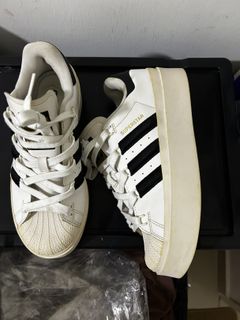 (Category: ) located in . Submitted by preloved_heels (Listing ID 1417699300, Image 1). Description: .