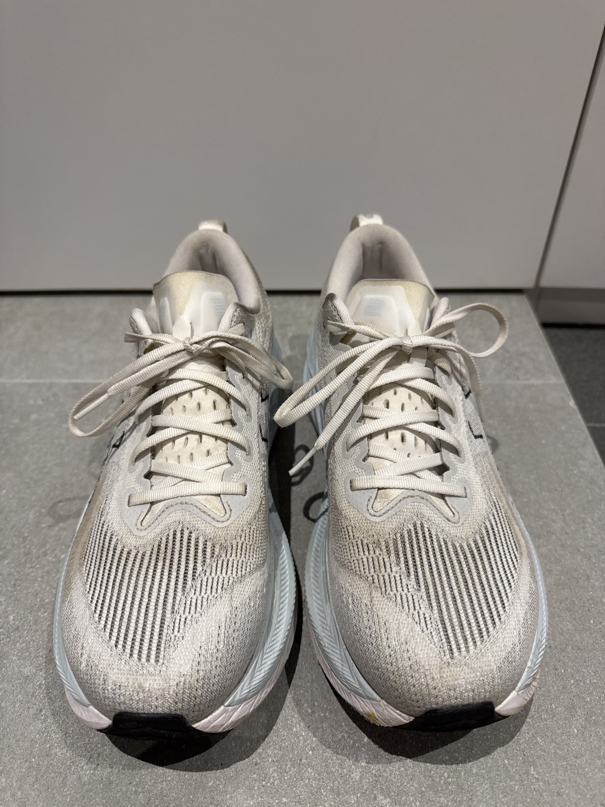 ASICS Superblast US 10 (Category: Sneakers) located in Singapore. Submitted by sealowgreen (Listing ID 1417748915, Image 1). Description: No box Mileage: 200+.
