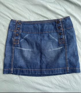 (Category: ) located in . Submitted by f0icloset (Listing ID 1417645923, Image 1). Description: .