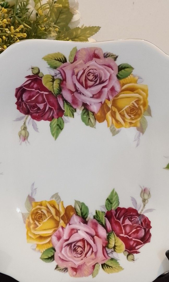 Aynsley cake platter (Category: Dinnerware & Cutlery) located in Cabanatuan. Submitted by miss.maia (Listing ID 1417787976, Image 2). Description: ‼️SALE‼️SALE‼️SALE‼️ 🌸Aynsley 🌸 Cake platter 10½" x 9" With minimal scratch Sale for only 580 *No cracks *No chips *No crazing #aynsleybonechina #finebonechina #followersreelsfypシ゚viralシfypシ゚viralシ #highlightseveryonefollowers #finebonechina #followersreelsfypシ゚viralシfypシ゚viralシhighlightseveryonefoll