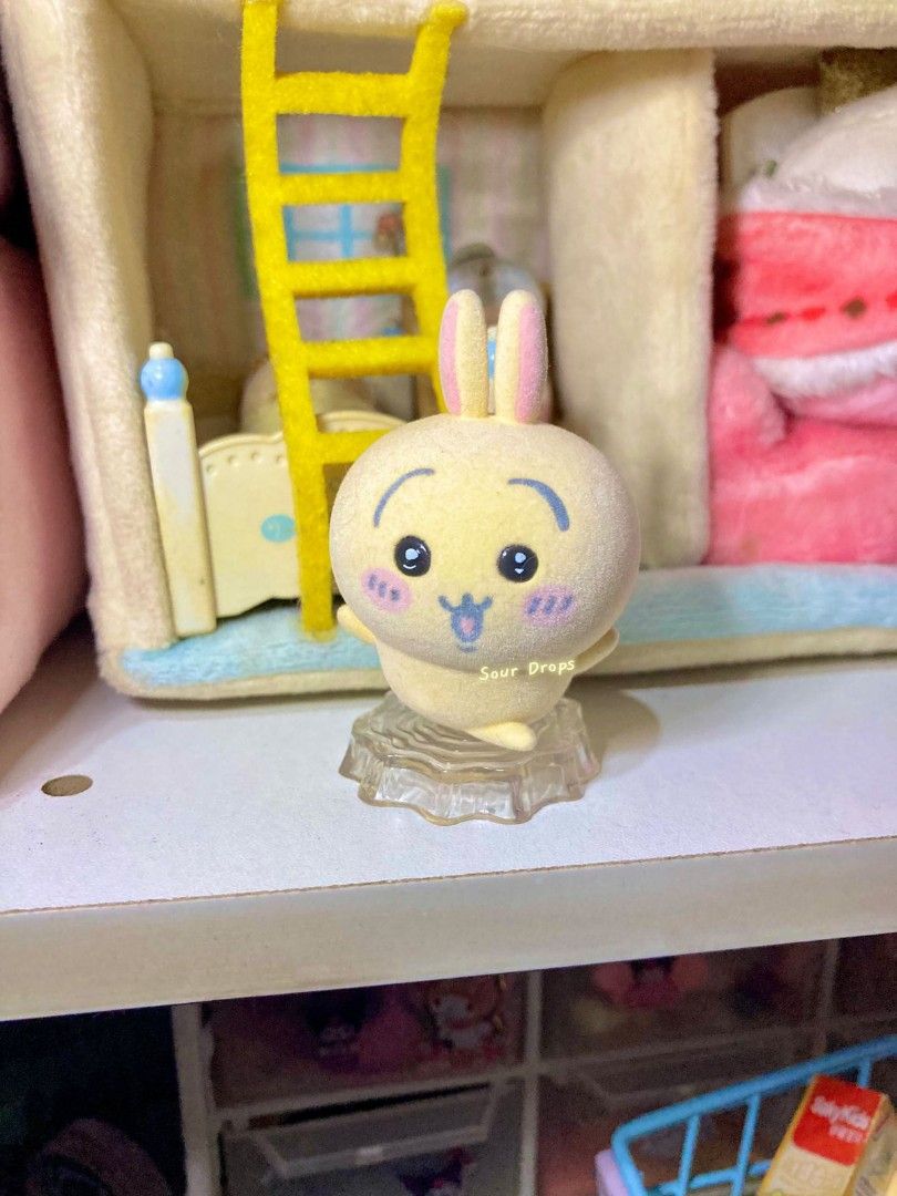 BANDAI Chiikawa Usagi Flocking Mini Figure with Stand (Category: Figurines & Statues) located in Pasig City. Submitted by sourdrops (Listing ID 1417660924, Image 1). Description: with markings no flaw.