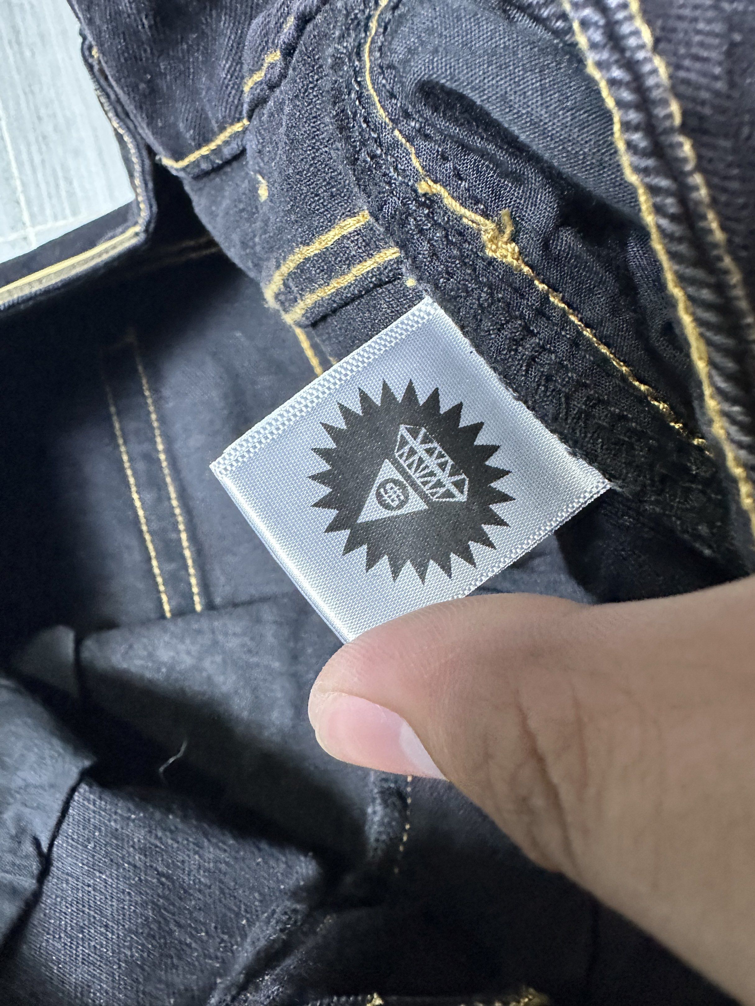 BBC RHINESTONE RUNNING DOG (Category: Jeans) located in Quezon City. Submitted by ALLGOOD_THRIFT (Listing ID 1417604112, Image 3). Description: Size 38 waistline 42 length As new condition .