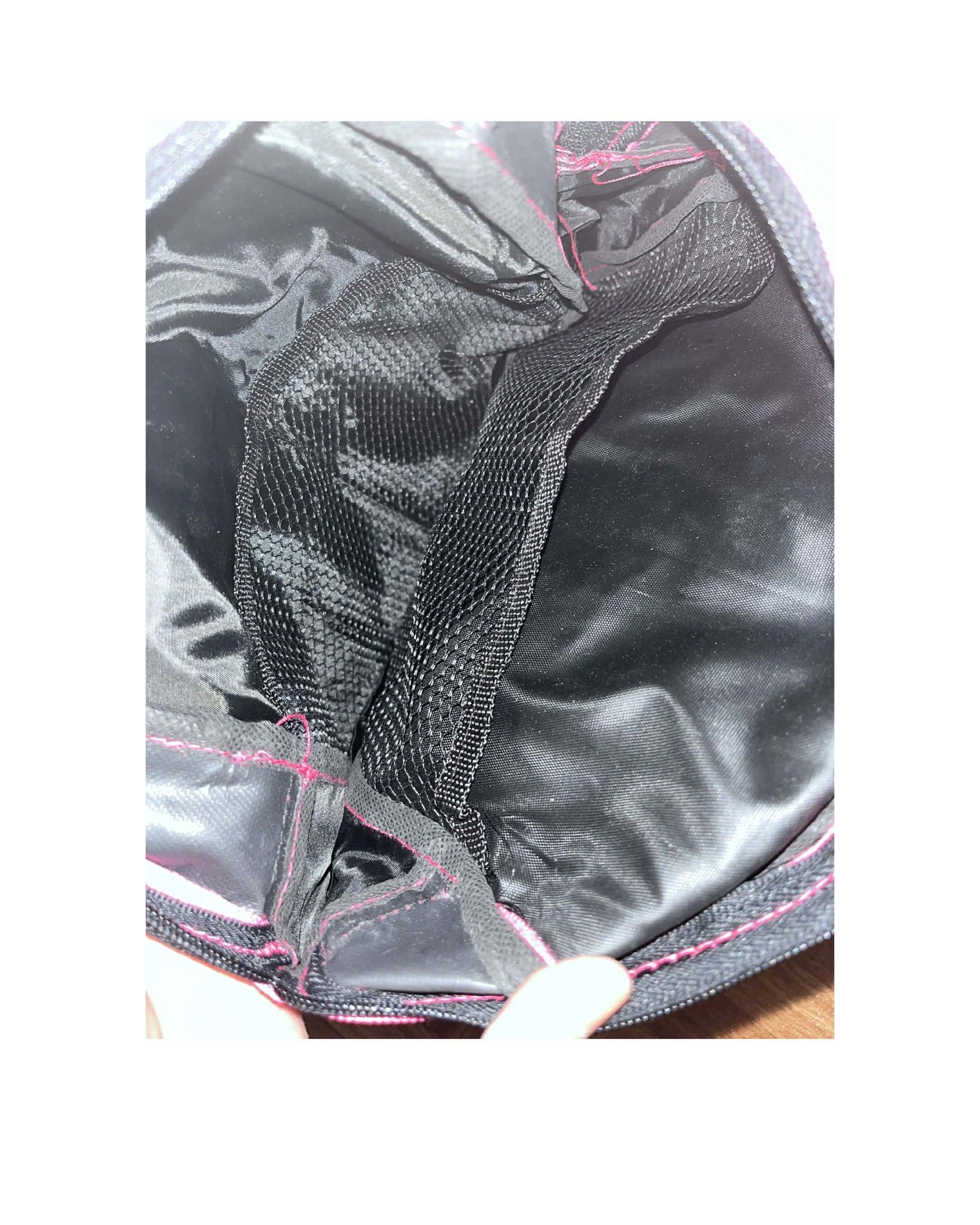 BDO & Sun Life Lunch + Organizer Bags (Category: Shoulder Bags) located in Quezon City. Submitted by mikkoimon (Listing ID 1417758159, Image 3). Description: .