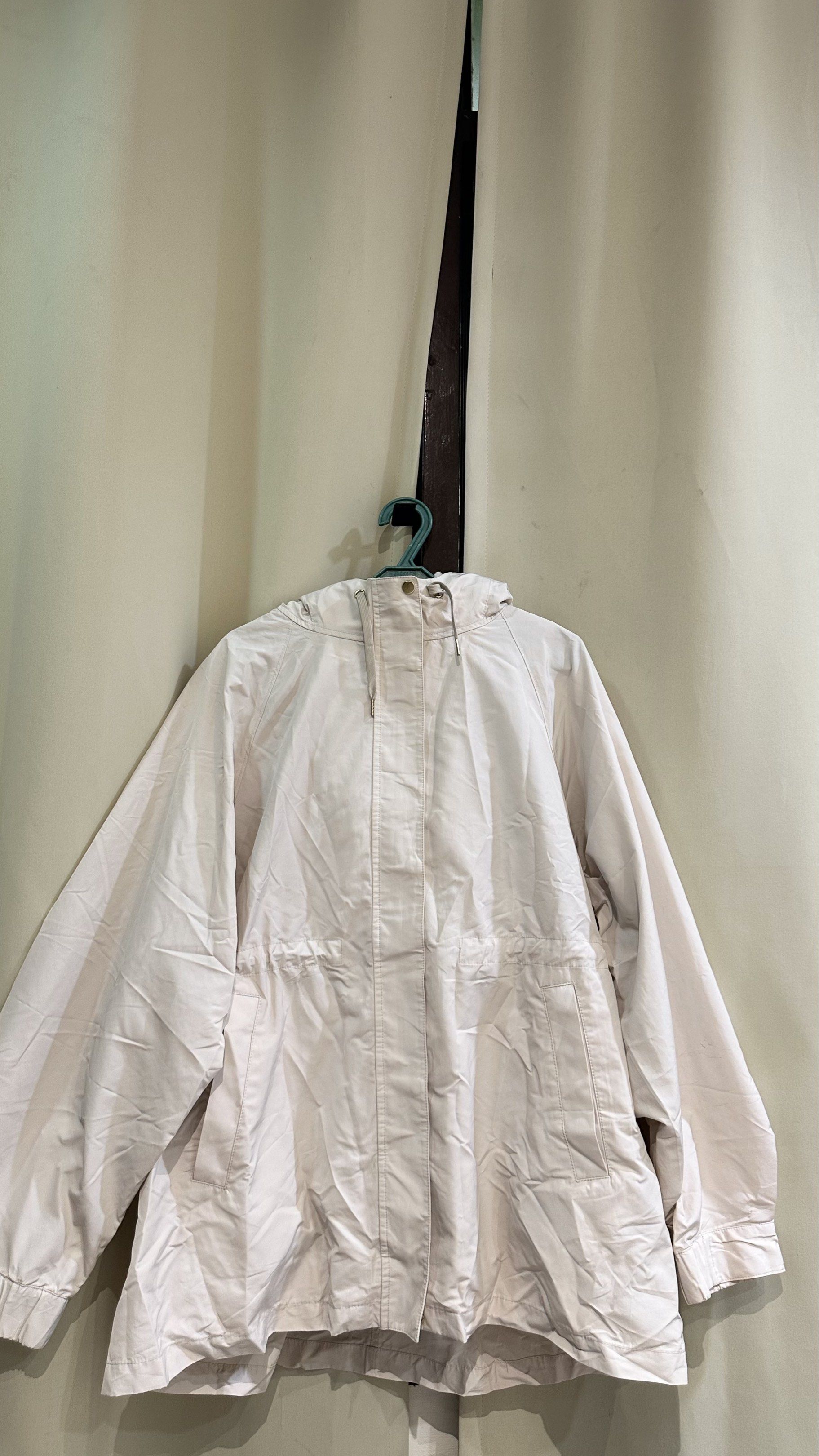 Beige Hooded Jacket with Fleece Lining for (Spring/Winter) (Category: Coats, Jackets and Outerwear) located in Cebu City. Submitted by cmy___ (Listing ID 1417684504, Image 2). Description: Selling because it’s a size too big on me. Would be perfect for L-XL frames! Pwede din for medium frames who prefer a little oversized look Never worn. Got this off a store in IG, selling at purchase price! I have a black piece also. - Beige hooded jacket - Fle