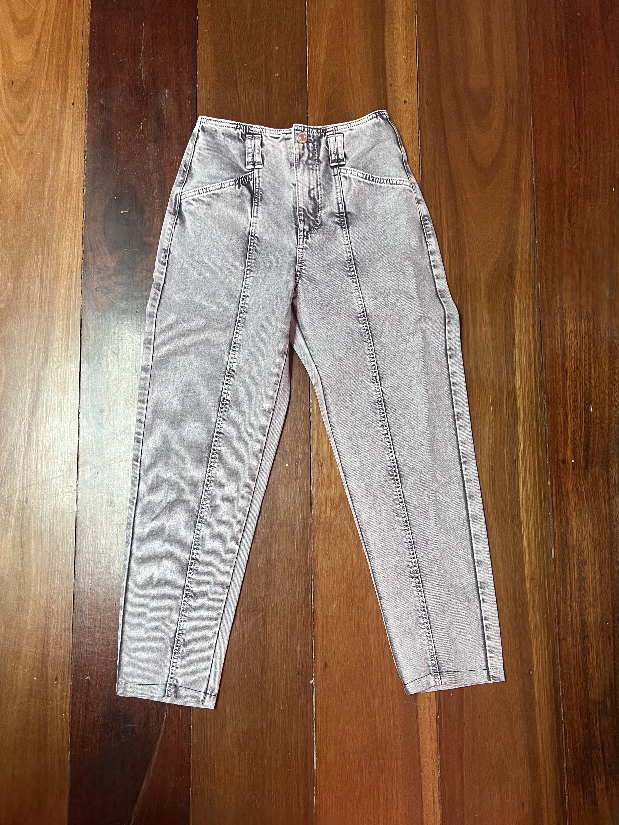 Bershka Acid Wash Jeans (Category: Jeans) located in Taguig. Submitted by angmarcelo (Listing ID 1417660991, Image 1). Description: - Bershka acid wash jeans - High-waisted fit - Straight leg cut - Classic four-pocket design - Bought in Spain - Perfect for 5’3 and under - No flaws RFS: I own too many jeans.