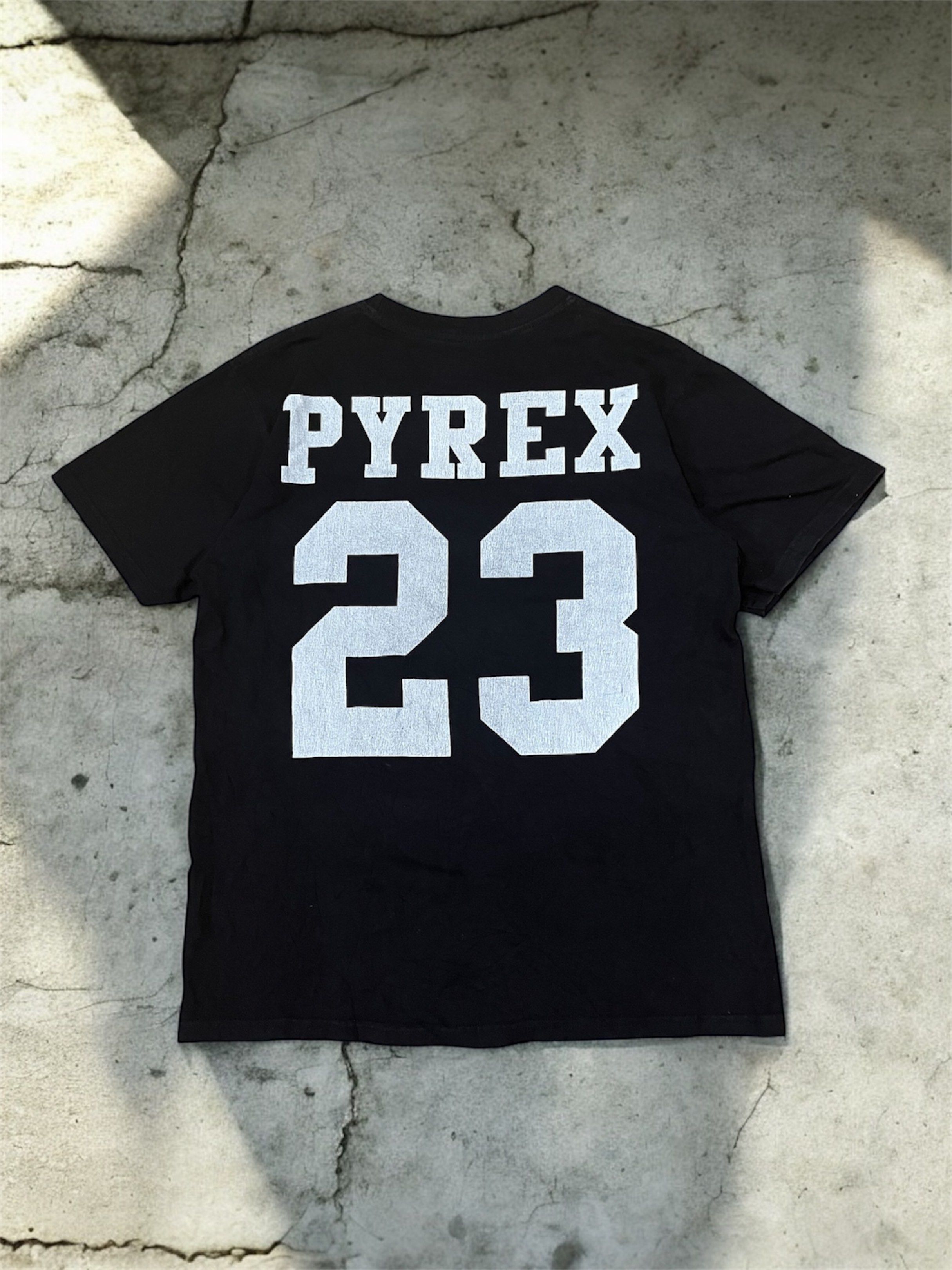 Champion x Pyrex (Category: Tshirts & Polo Shirts ) located in Baguio. Submitted by th.rift_shift (Listing ID 1417648647, Image 2). Description: Champion x Pyrex x Virgil Abloh Good condition Crackprints DM for more details Size XL 27.5x20 Buyer will shoulder sf DM DM DM.