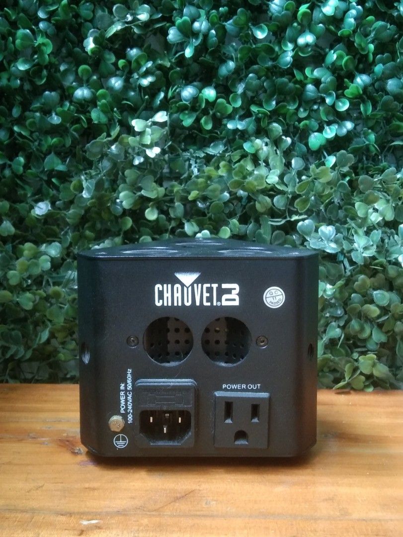 Chauvet DJ Wedge Tri LED light Triangular design with three LED lights (Category: Lighting & Studio Equipment) located in Manila. Submitted by vintage0nlineshop (Listing ID 1417629919, Image 2). Description: Chauvet DJ Wedge Tri LED light Triangular design with three LED lights Control panel with menu, up, down, and enter buttons Power input and output DMX in and out ports.