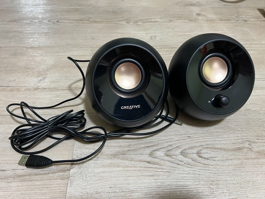 Creative Pebble Speakers65561063856130111